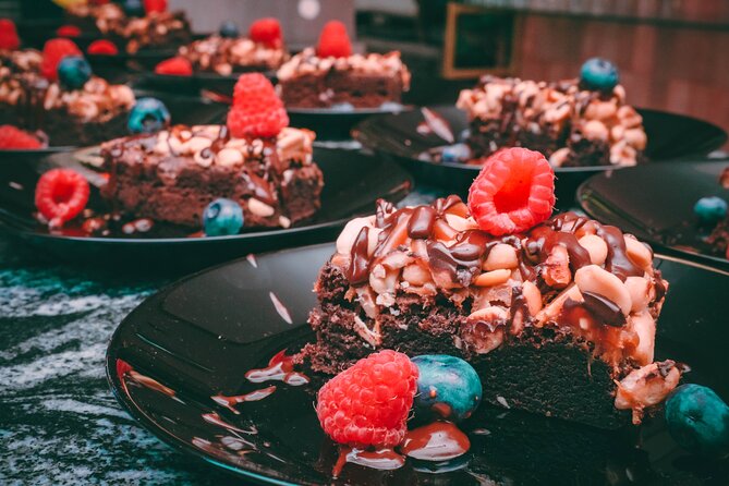 2 Hour Bottomless Brunch Experience with 3 Course Meal And Drinks - The three-course meal: nachos, burger, cake