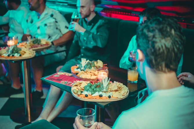 2 Hour Bottomless Brunch Experience with 3 Course Meal And Drinks - Where you start, what you do on arrival
