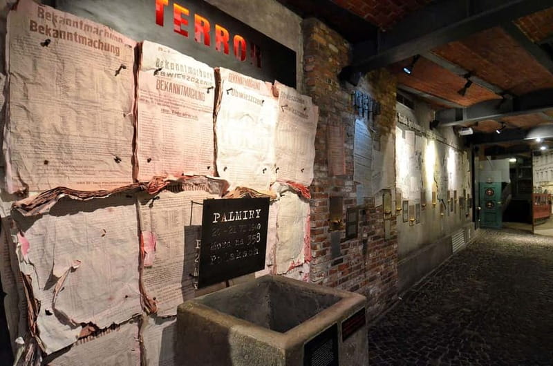 3-hour tour at Warsaw Uprising 1944 Museum /inc. Pick-up/ - What the museum experience feels like, and why it works