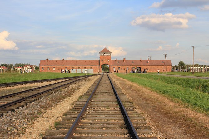 Auschwitz and Birkenau Memorial and Museum Guided Tour from Krakow - A Tough, Well-Structured Day Trip From Krakow