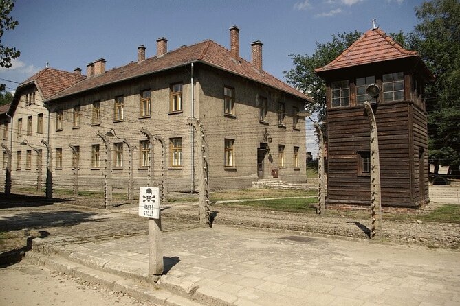 Auschwitz-Birkenau and Salt Mine Tour with private transport from Krakow - Small planning tips that make a big difference
