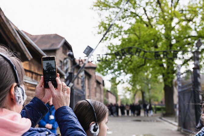 Auschwitz Birkenau and Wieliczka Salt Mine Day Tour from Krakow - Auschwitz I: what to expect from the English-guided visit