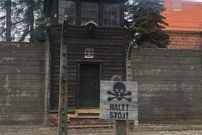 Auschwitz-Birkenau and Wieliczka Salt Mine Museum Guided Tour from Krakow - Why this Auschwitz and Wieliczka combo makes sense from Krakow