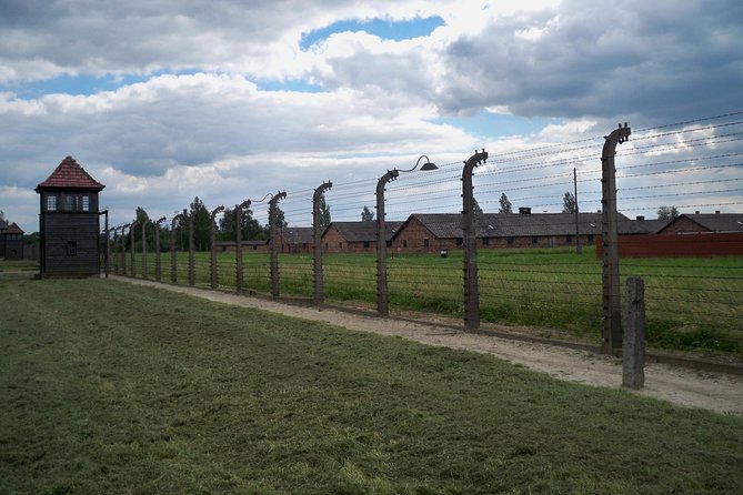 Auschwitz Birkenau Guided Tour - Auschwitz I: what the 2-hour block is really for