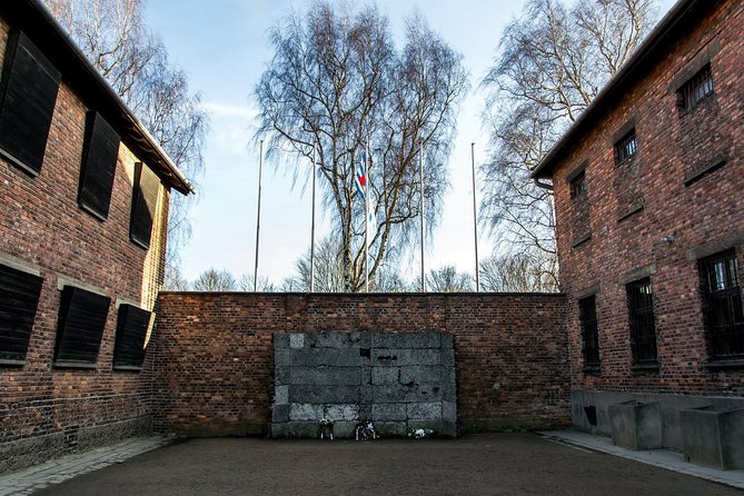 Auschwitz Birkenau Guided Tour Small Group with Hotel Pick up - From Krakow to Auschwitz, the pickup does the hard work