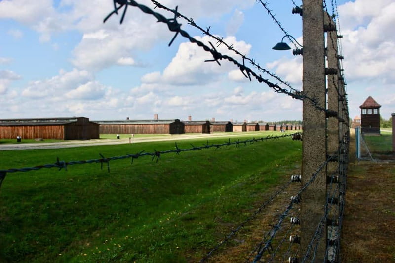 Auschwitz-Birkenau: Guided Tour - Ticket + Transportation - Auschwitz and Birkenau, with a timed plan that keeps things manageable