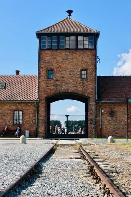 Auschwitz-Birkenau: Guided Tour - Ticket + Transportation - Security checks and your Auschwitz I guided tour
