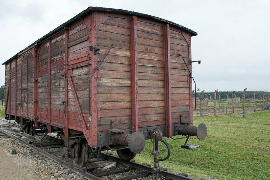 Auschwitz-Birkenau Guided Tour & Transfer from Krakow - Price and value: is $34 a fair deal?