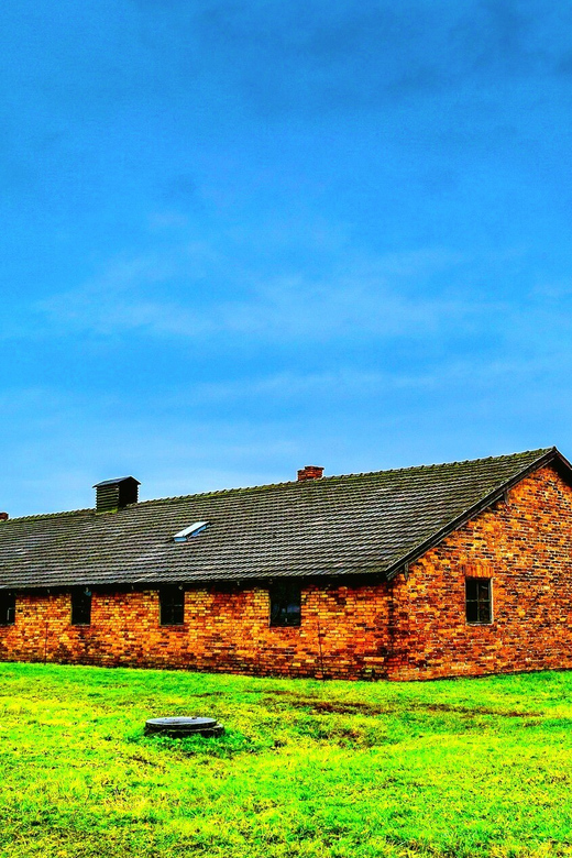 Auschwitz-Birkenau: Guided Tour with Fast Track Ticket - Auschwitz I: where the story starts to become concrete
