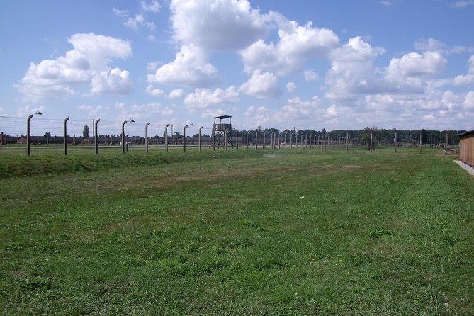 Auschwitz & Birkenau Museum Guided Tour from Krakow with Tickets - Lunch, Timing, and What to Do About Food