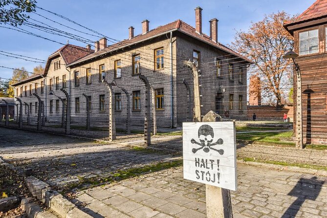 Auschwitz-Birkenau & Salt Mine Day tour - Pickup Timing in Krakow, and the Start Before 7:00 AM