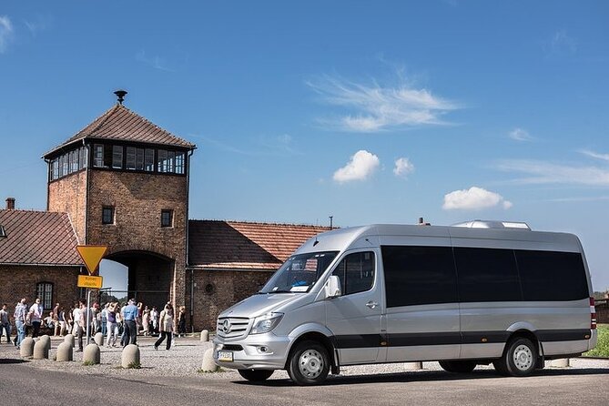 Auschwitz-Birkenau & Salt Mine Day tour - Group Size, English Service, and How the Day Flows
