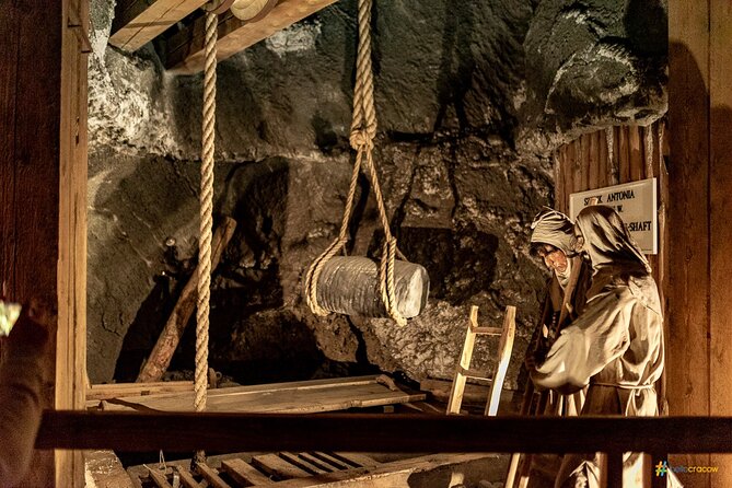 Auschwitz-Birkenau & Wieliczka Salt Mine – One Day Guided Trip - Why the Auschwitz-Birkenau plus Wieliczka combo works in one day