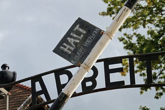Auschwitz day tour from Warsaw by private car with lunch - Warsaw to Auschwitz, the timing that makes or breaks your day