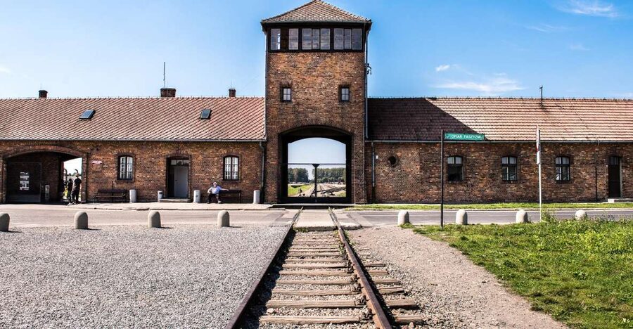 Auschwitz Ticket and Full-Day Tour from Krakow - The short transfer to Birkenau, and why timing feels different