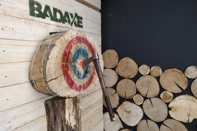 Axe Throwing In Bad Axe Krakow - Safety coaching at the lanes: what you are really learning