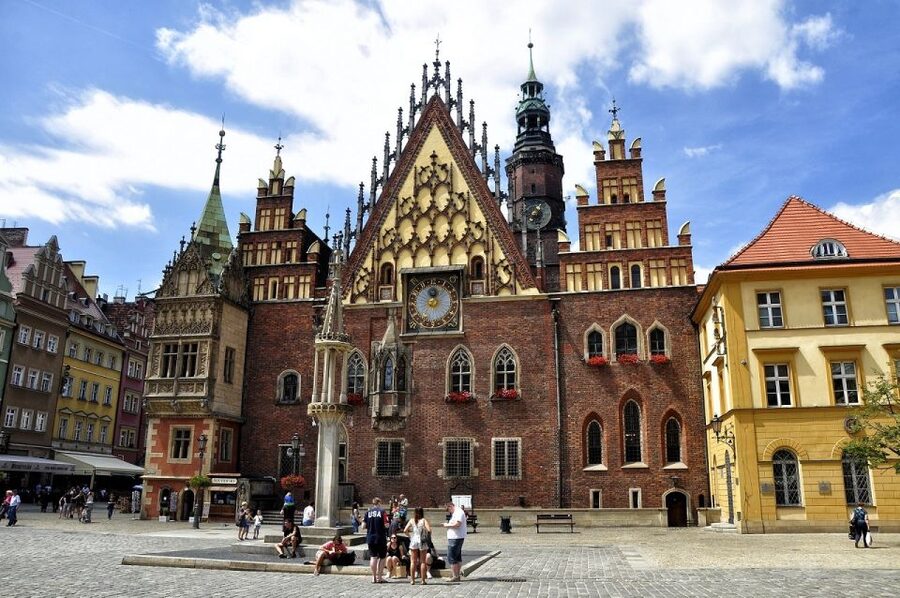 Bike Tour of Wroclaw Old Town, Top Attractions and Nature - Over the Oder and through the island side of Wroclaw