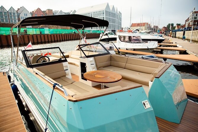 Boat Tour in Gdańsk – Explore the Historic Motława River - When to go and what to bring (so you do not regret it)