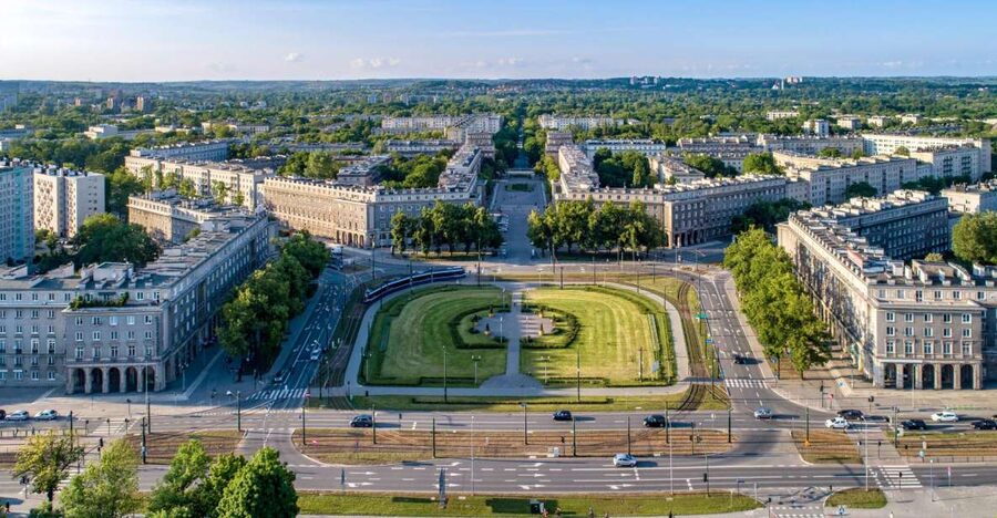 Communist Krakow - Nowa Huta Walking Tour in English - Why Nowa Huta still feels like a communist city, even today