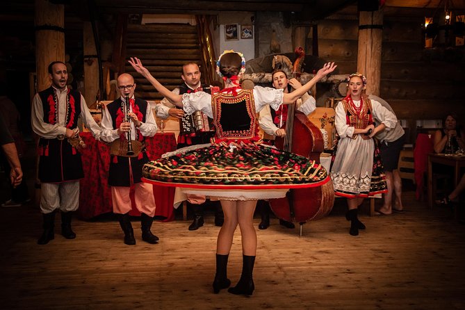 Cottage Style Evening with Folk Show and Traditional Feast from Krakow - Cottage Style Evening with Folk Show: What Makes It Work