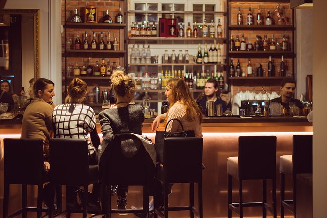 Craft Cocktails Tasting in Gdańsk - The Eliksir setting: a one-stop, low-hassle evening
