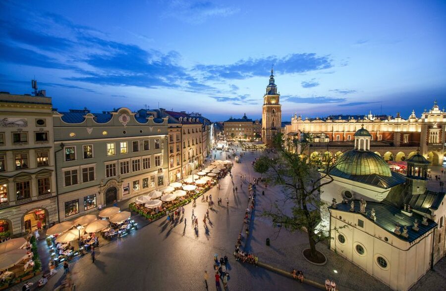 Creepy Krakow: 2-Hour City Walking Tour - What to wear and how to survive an evening in Old Town