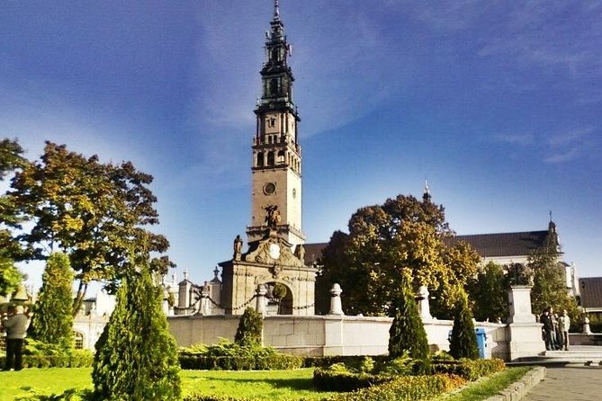 Częstochowa Black Madonna - Dress code, comfort, lunchbox, and weather reality