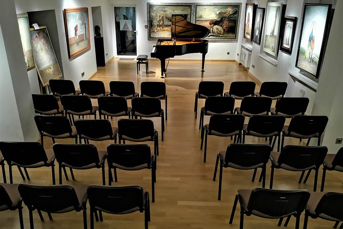 Daily live piano Chopin's concerts at 6:30 pm in the Warsaw Archdiocese Museum - The 6:30 pm Chopin recital, right in the Warsaw Archdiocese Museum