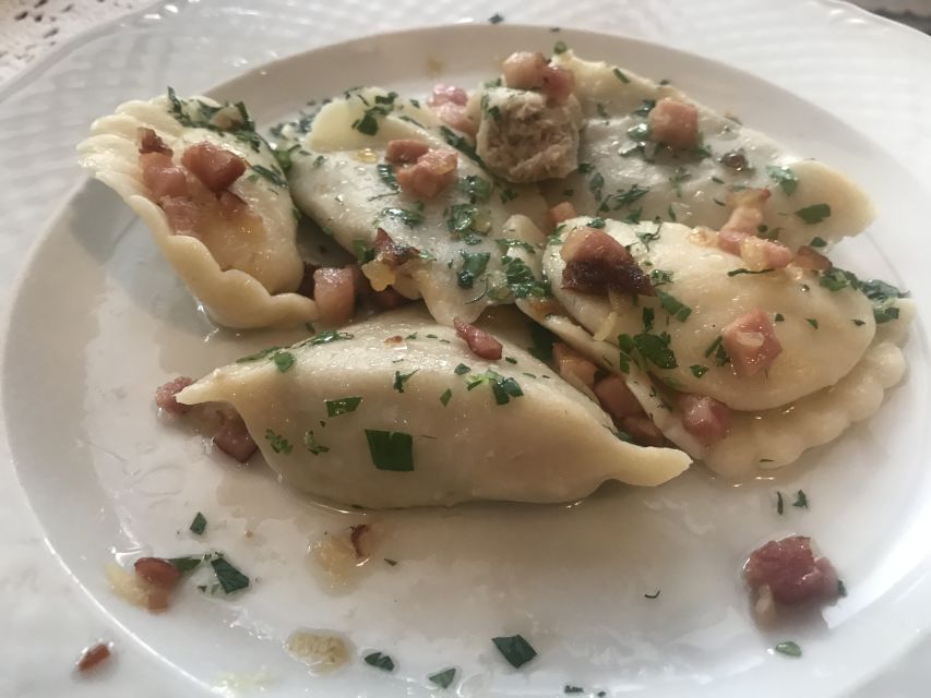 DAILY Warsaw Traditional Food Tasting & Guided Old Town Tour - What to do before you go: get the most from the food stops