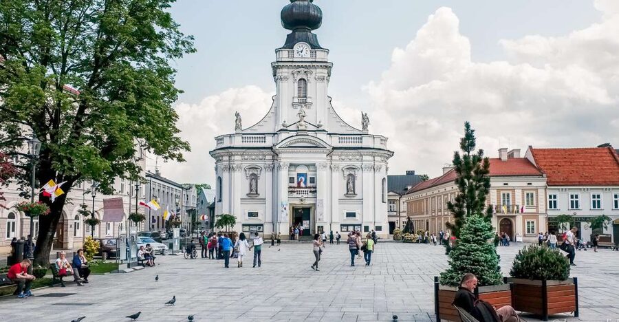 Day Tour: Traces of Pope John Paul II near Krakow - Key things to know before you go