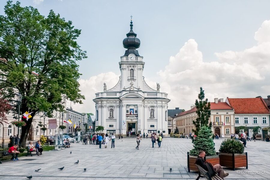 Day Tour: Traces of Pope John Paul II near Krakow - A smart loop for pilgrims, history-minded folks, and practical travelers