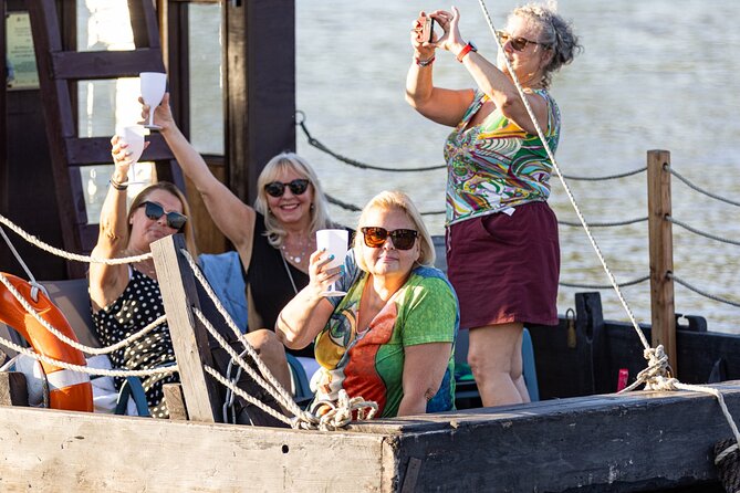 Evening Cruises with Drinks - Copernicus Science Center Pass-By: Science, Tech, and Smart Lunch Timing