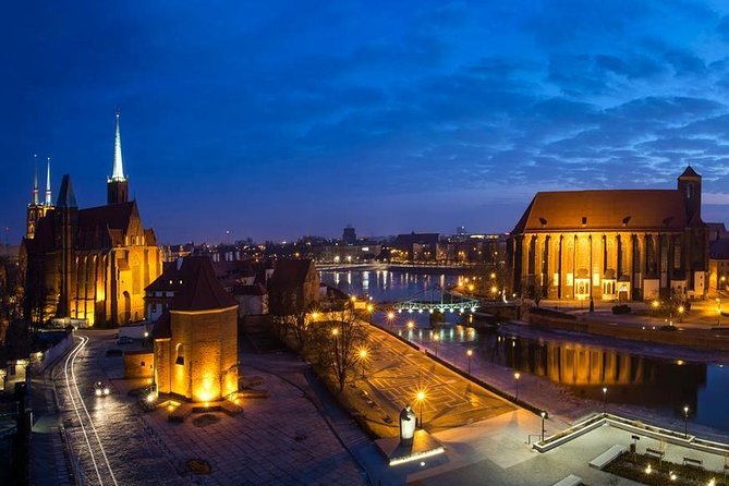 Famous Islands of Wroclaw - Cathedral Island and Sand Island Private Tour - Where you start, where you end, and how the route flows