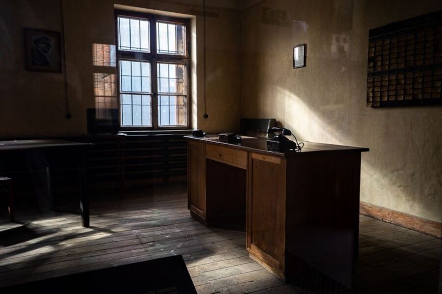 From Krakow: Auschwitz-Birkenau Full-Day Tour - Birkenau Camp: how the memorial walk becomes the most vivid part