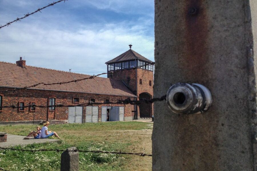 From Krakow: Auschwitz-Birkenau Private or Shared Tour - Auschwitz I: the “main building” stop that sets the story