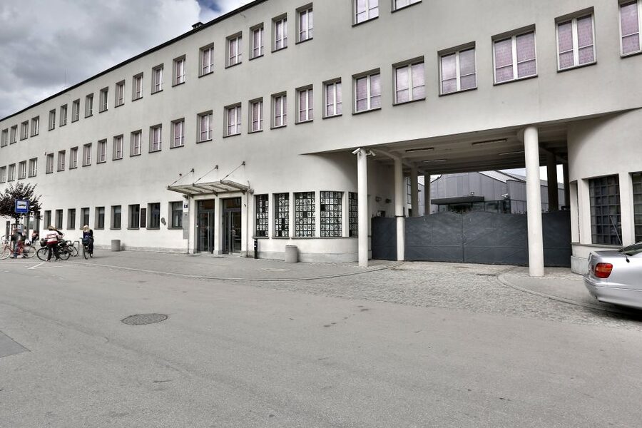 From Krakow: Auschwitz-Birkenau & Schindler's Factory Tour - Should you book this Krakow Auschwitz and Schindler’s Factory tour?