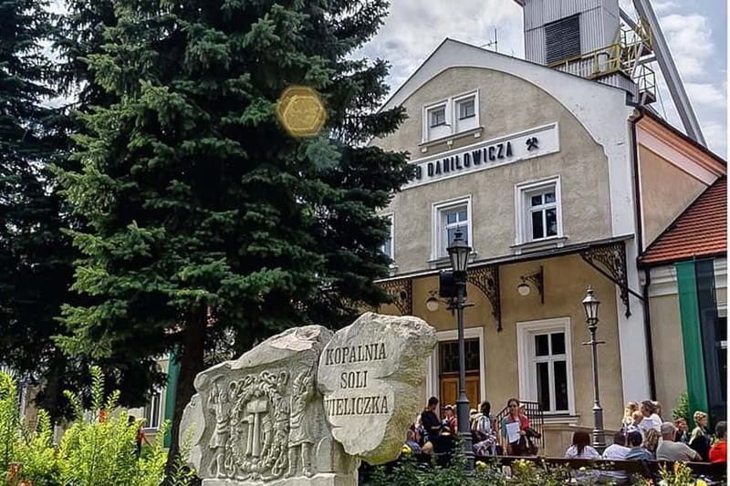 From Krakow: Auschwitz Museum and Wieliczka Salt Mine Tour - Lunch and small breaks: the kind of comfort that keeps the day sane