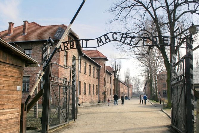 From Krakow: Auschwitz & Wieliczka Salt Mine Guided Tour - Wieliczka Salt Mine: Why the Underground Tour Feels Like a Reset