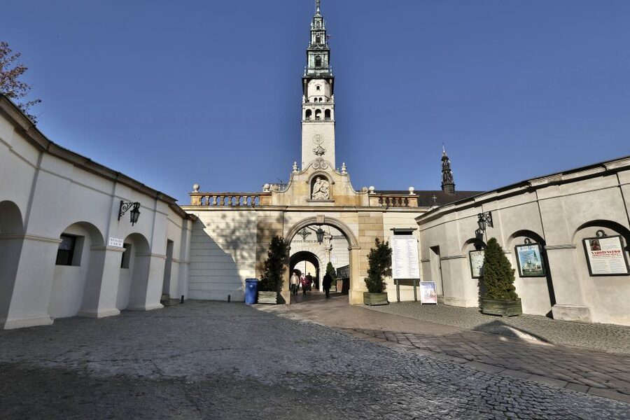 From Krakow: Czestochowa - The Black Madonna - A long, meaningful day trip from Krakow