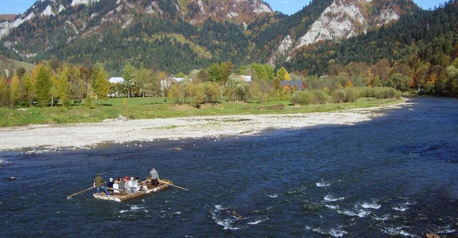 From Krakow: Dunajec River Rafting with Thermal Baths option - What you actually see from the raft, more than just scenery