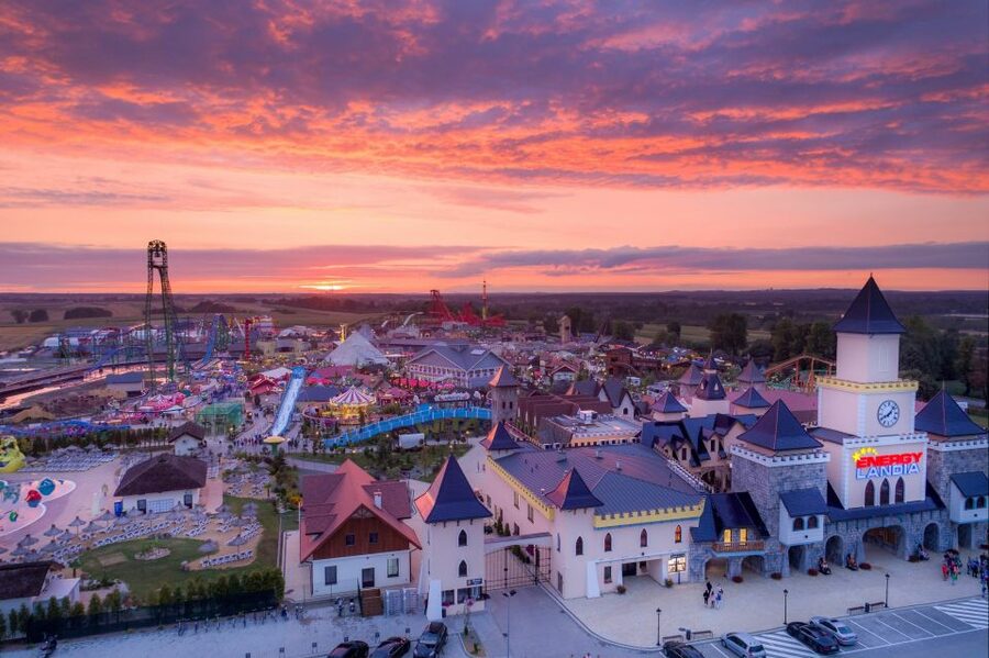 From Krakow: Energylandia Amusement Park Ticket & Transport - Entering Energylandia: Height Tickets and Fast Pass Strategy