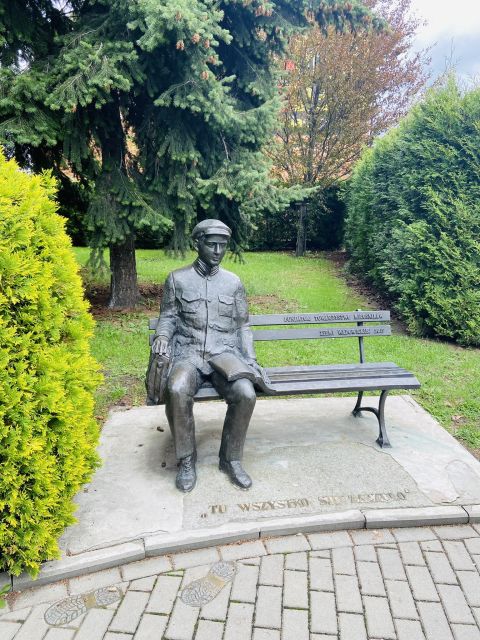 From Krakow: Full-Day Wadowice & Czestochowa Tour - The John Paul II Museum Visit, Then Kremówka Time