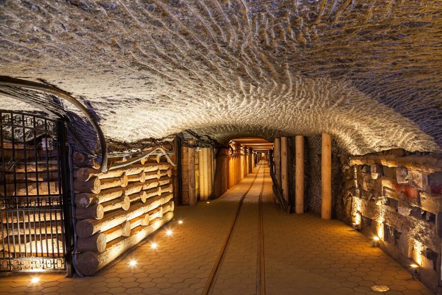 From Krakow: Guided Wieliczka Salt Mine Tour - 20 chambers and the salt church highlight