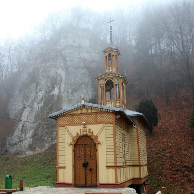 From Kraków: Ojców National Park and Pieskowa Skała Castle - Who this trip is best for