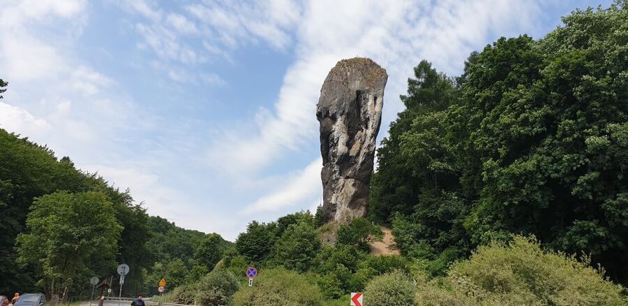From Krakow: Ojców National Park & Ogrodzieniec Castle Tour - A smooth van ride out of Krakow into the Polish Jura