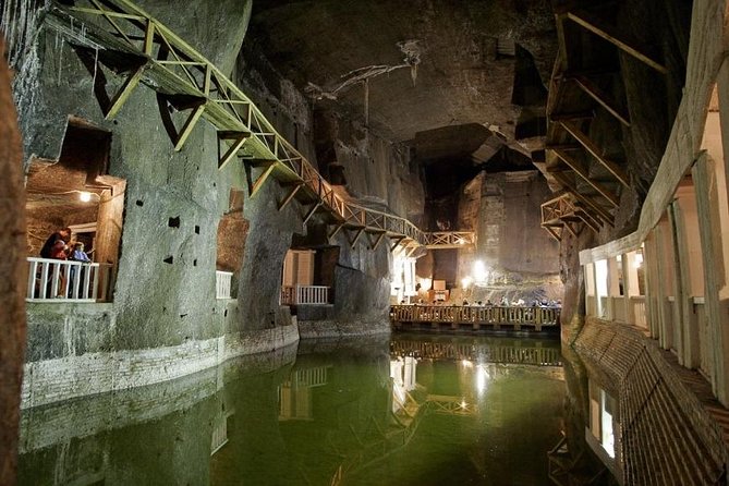 From Krakow: Salt Mine Guided Tour - Getting From Krakow to Wieliczka in a Smooth 30 Minute Ride