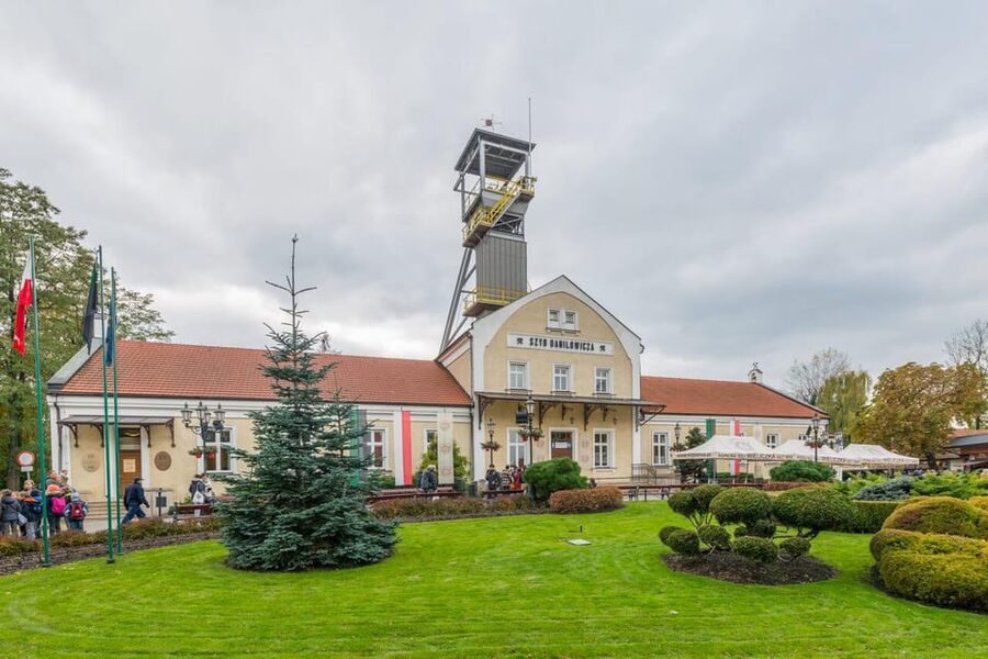 From Krakow: Salt Mine Guided Tour with hotel pick up - Photo tips, comfort tips, and the stair reality