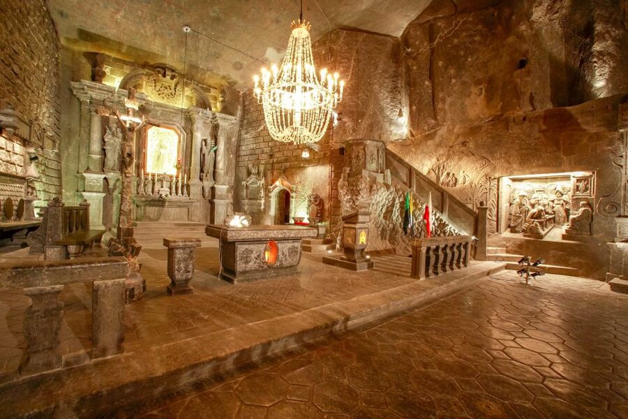 From Krakow: Wieliczka Salt Mine Guided Tour & Pickup Option - The van timing, the 2.5-hour guide, and how to pace your day