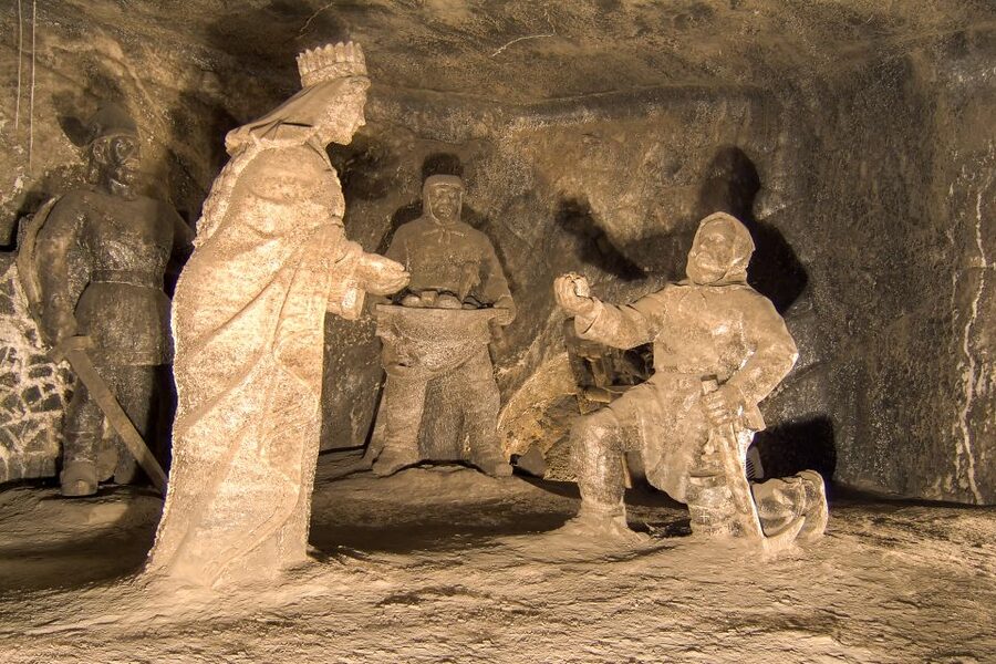 From Krakow: Wieliczka Salt Mine Half-Day Guided Tour - Getting from Krakow to Wieliczka Salt Mine, without the headache