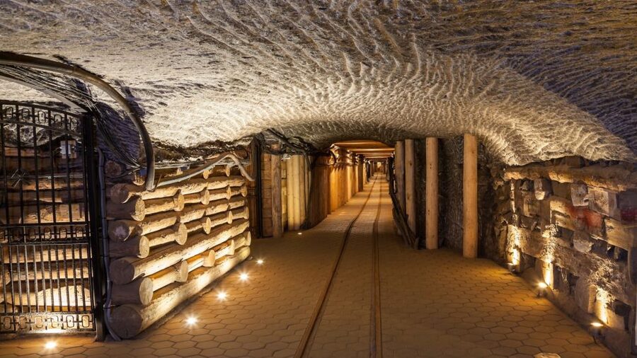 From Krakow: Wieliczka Salt Mine Half-Day Trip with Pickup - The 800-Step Descent: How the Mine Experience Starts